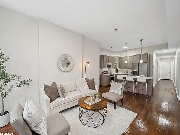 3rd image of 1232 S Sawyer Ave #2