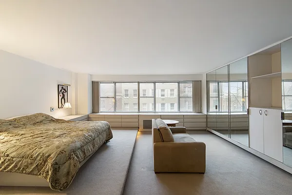 Sold by Nest Seekers International | media 12