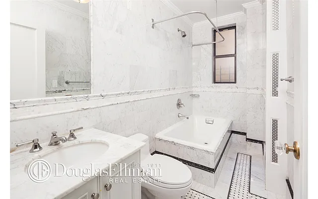 Rented by Douglas Elliman | media 14