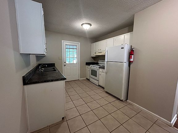 5th image of 120 Churchill Cir #120