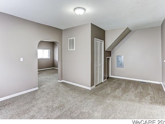 5th image of 304 W Vine St
