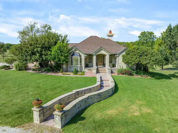 1243 N Greenwich Rd, Mulvane, KS 67110