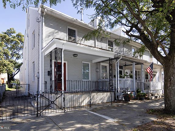 2nd image of 207 Somerset St