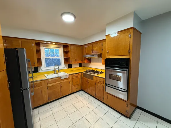 37 Stevens Ave #2, Yonkers, NY 10704