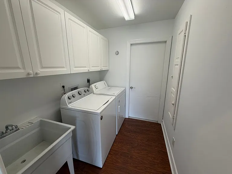 3425 Anton Ct — Photo 44
