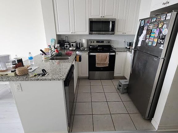 4th image of 349 Rathburn Rd W #1703