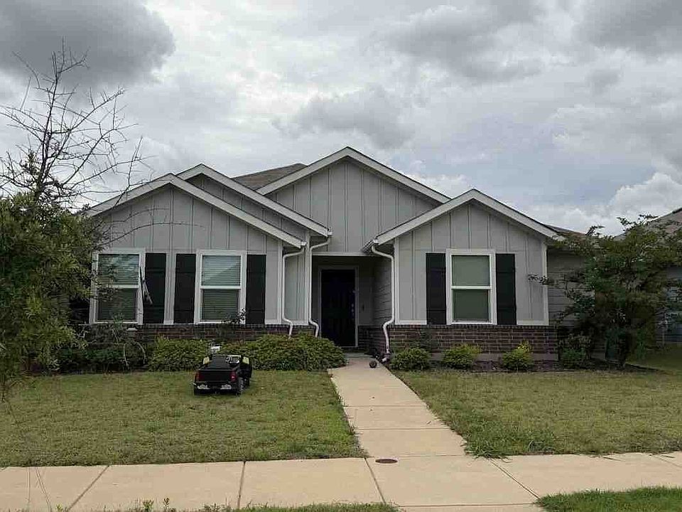 1st image of 2845 Hudson Dr