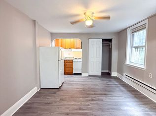 1131 Spruce St, Philadelphia, PA 19107