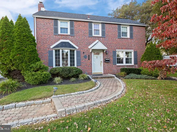 340 Indian Rock Dr, Springfield, PA 19064