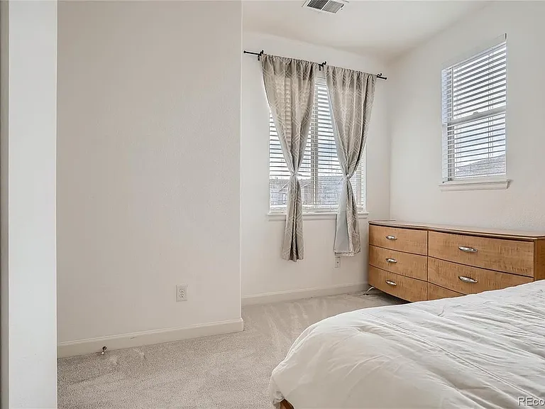 6387 S Xanadu Way — Photo 9