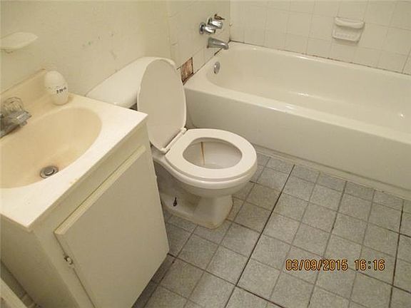 5th image of 2823 Wilhurt Ave