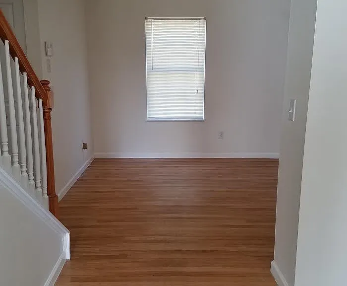 219 Pineclave Cir — Photo 4