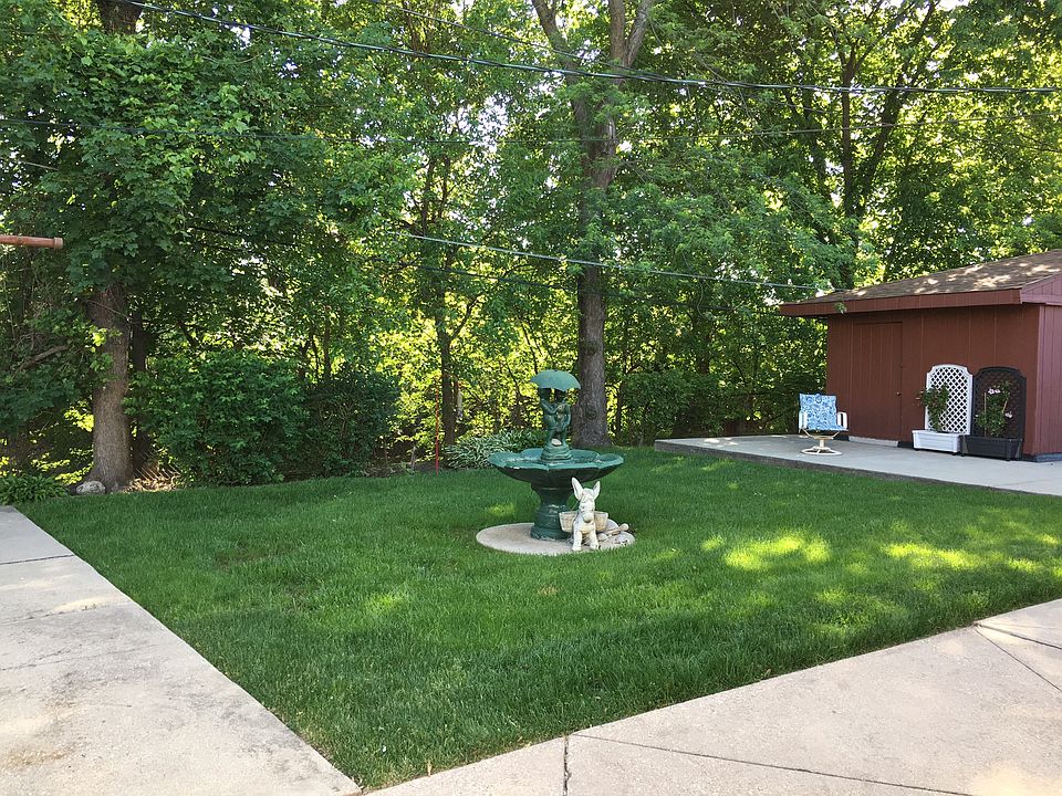2nd image of 441 Winston Ct