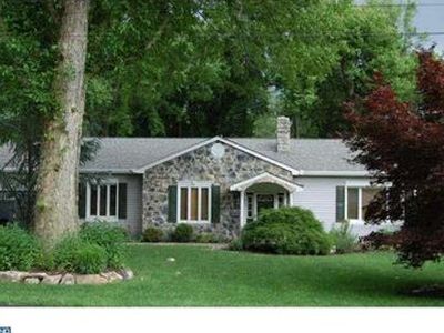 883 E Maple Dr, Southampton, PA, 18966
