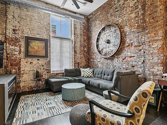 2nd image of 747 O St #230