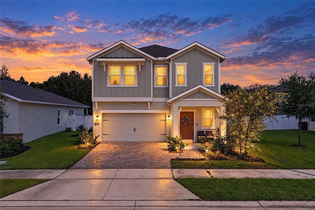 5 bed, 2.5 bath, 2331 sqft, $3,200 — Photo 1