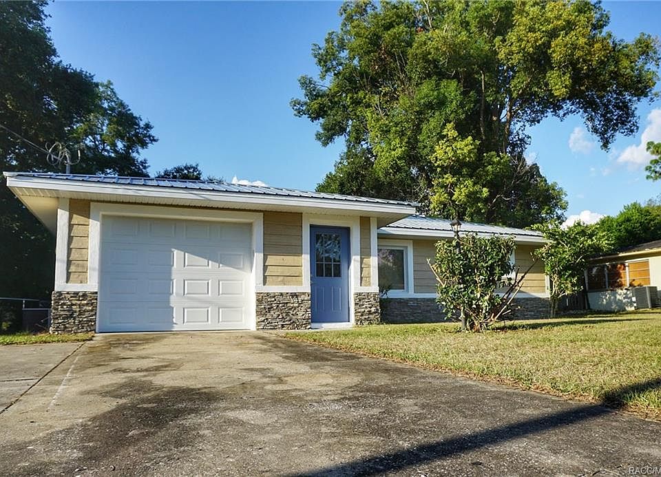 1st image of 5614 W Pine Cir