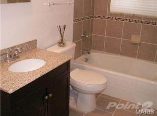 8905 Scottdale Ave, Saint Louis, MO 63136