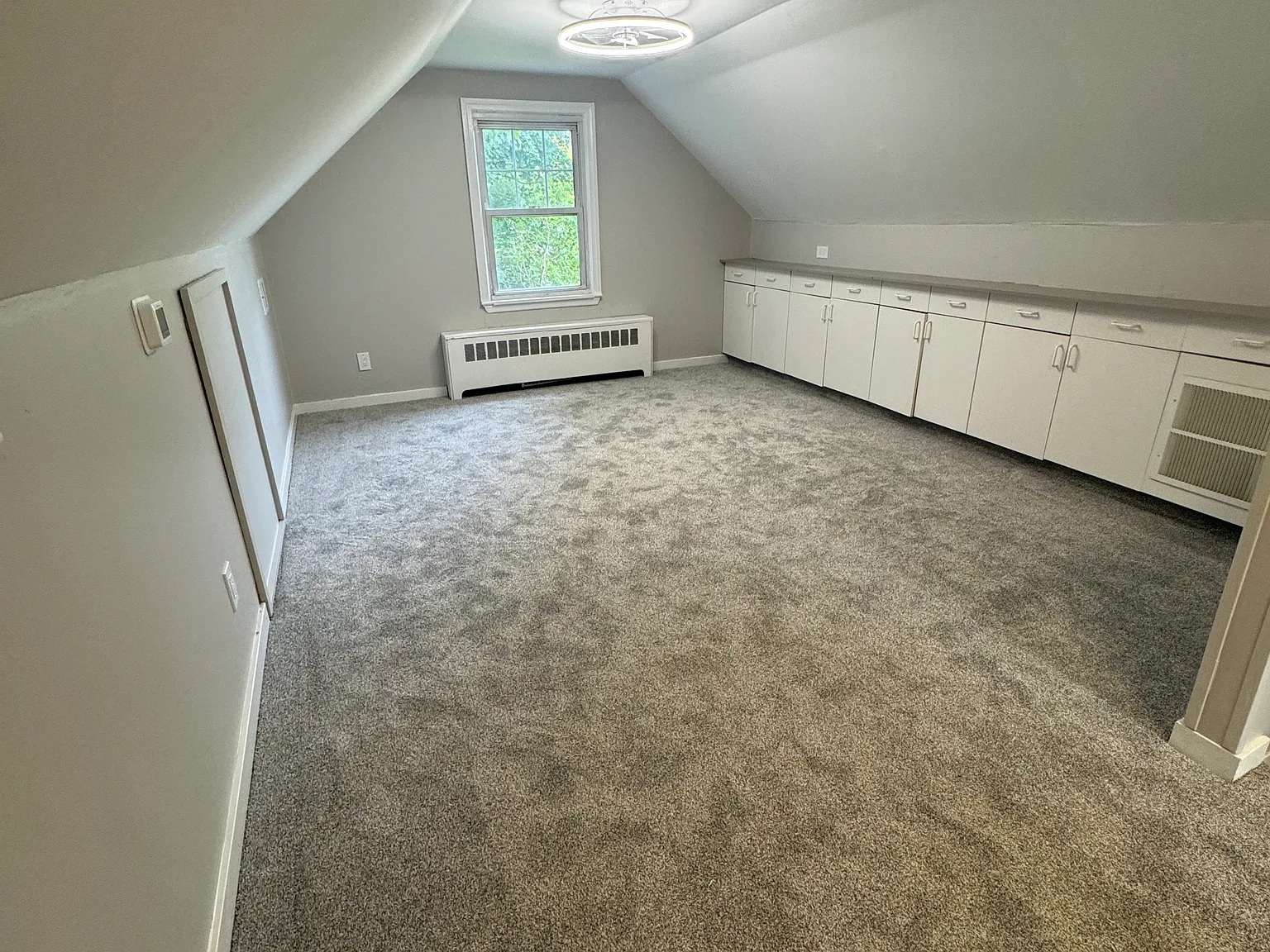 Studio, 450 sqft, $1,600 — Photo 2