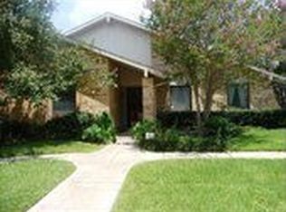 5422 Barcelona Dr, Garland, TX 75043