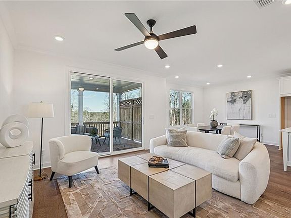 7th image of this home