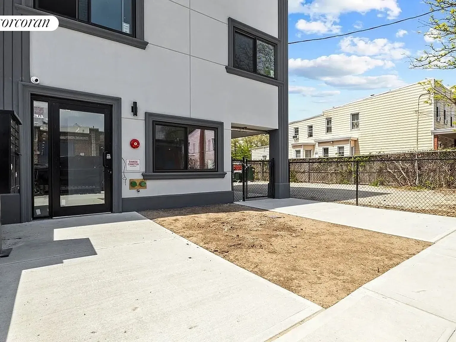234 Norwood Avenue — Photo 4