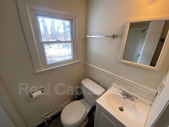 3rd image of 1783 Central Ave APT 2