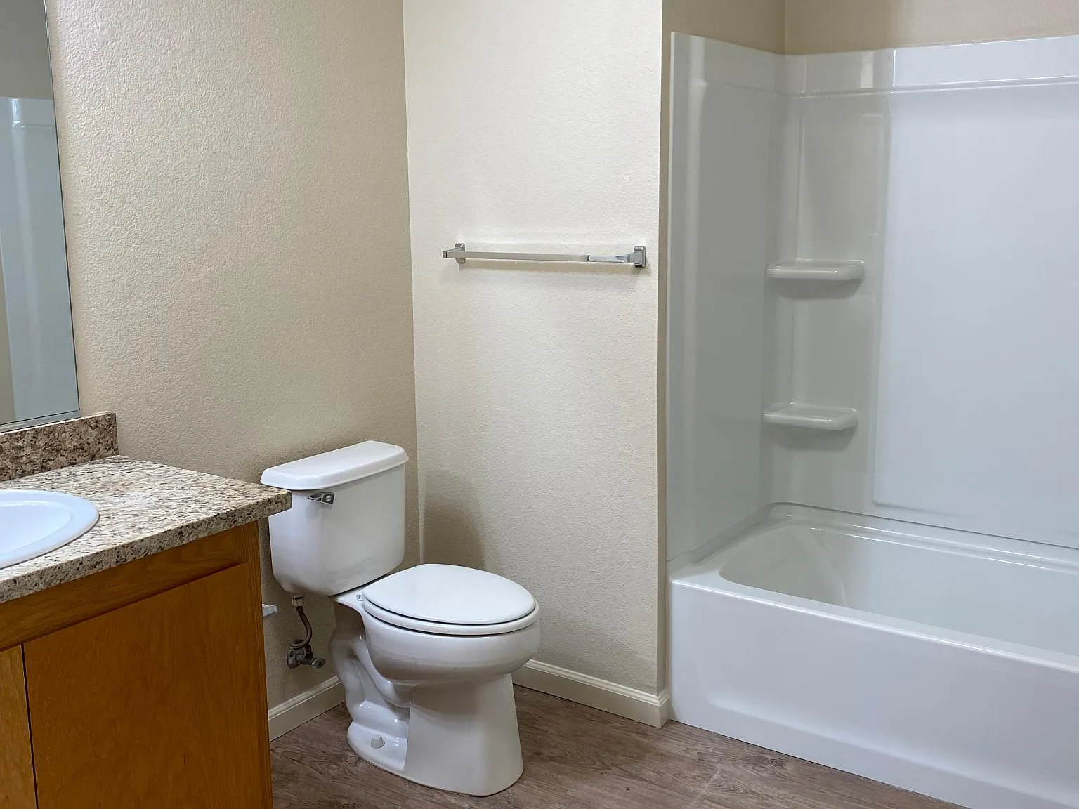 1 bed, 600 sqft, $1,150 — Photo 2