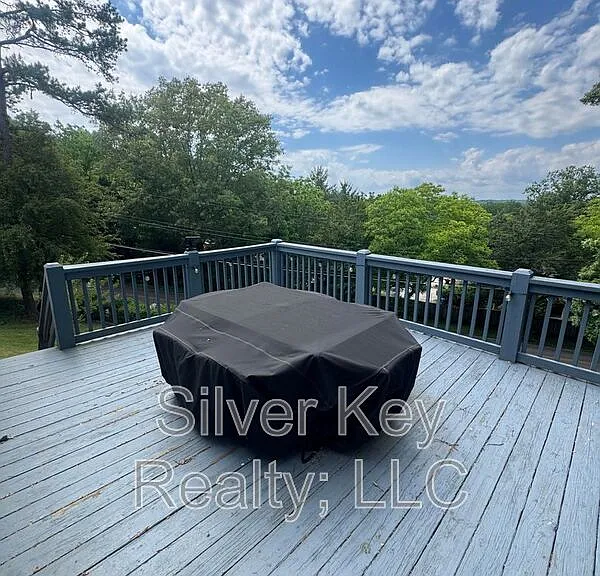 1980 Ridge Point Dr NW — Photo 8