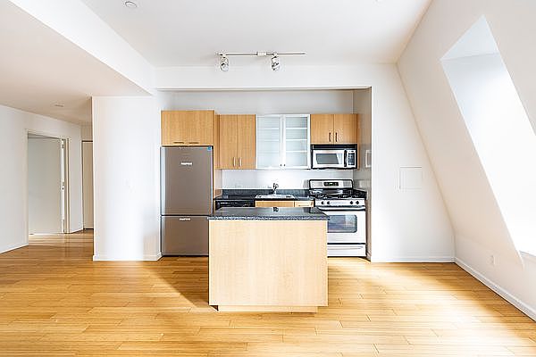 1st image of 90 West St APT 14D
