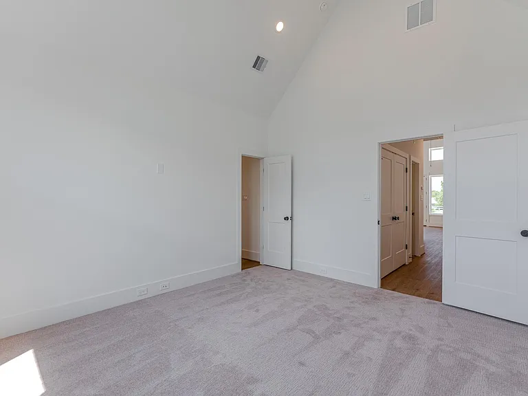7605 Victory Reserve St — Photo 13