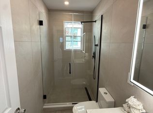 133 Pixlee Pl, Bridgeport, CT 06610