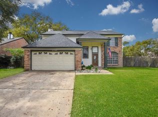 2702 Hot Springs Dr, Pearland, TX 77584