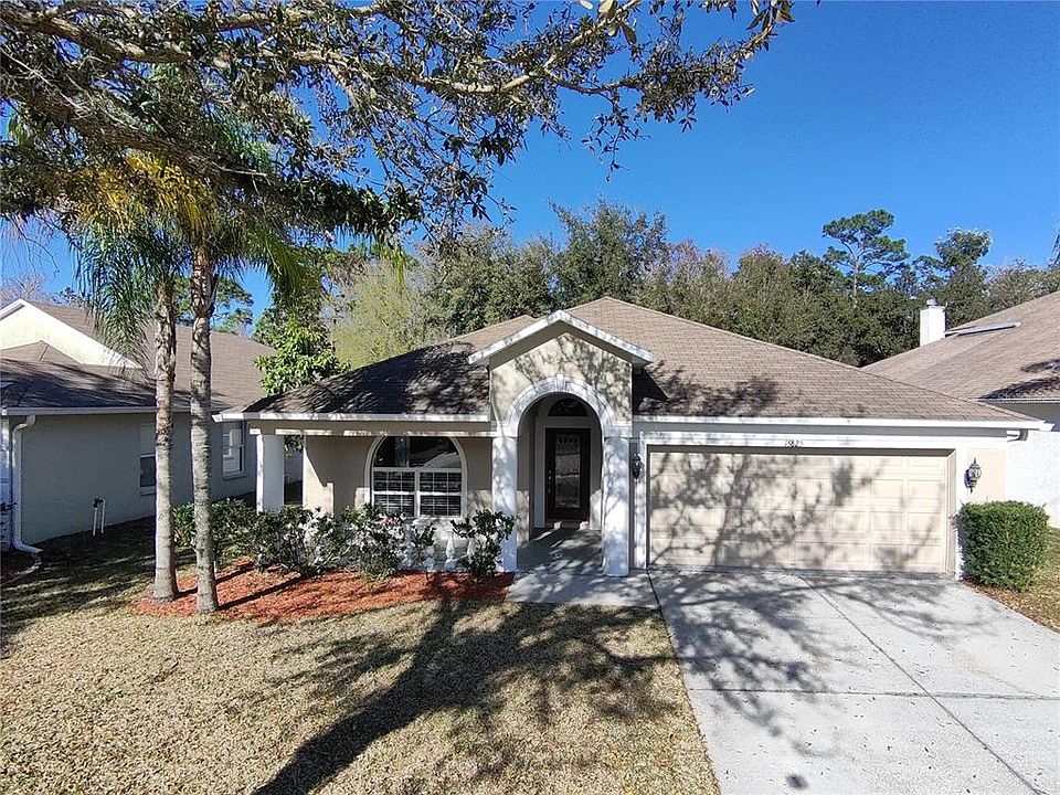 1st image of 15825 Leatherleaf Ln