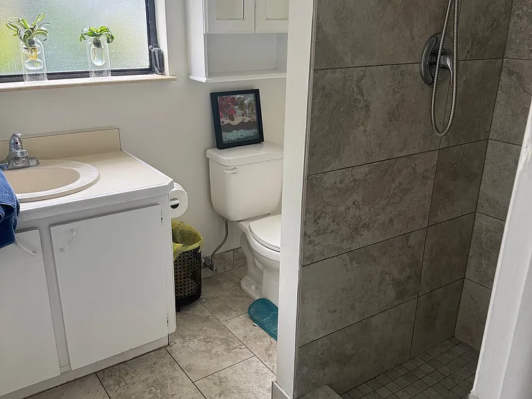1427 S Daytona Ave #1 — Photo 3