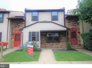 1008 Bancroft Pl, Warminster, PA 18974