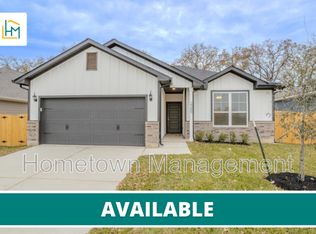 2389 Lightfoot Ln, Bryan, TX 77803