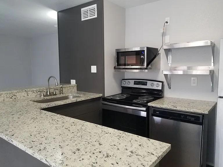 133 Parland Pl — Photo 12