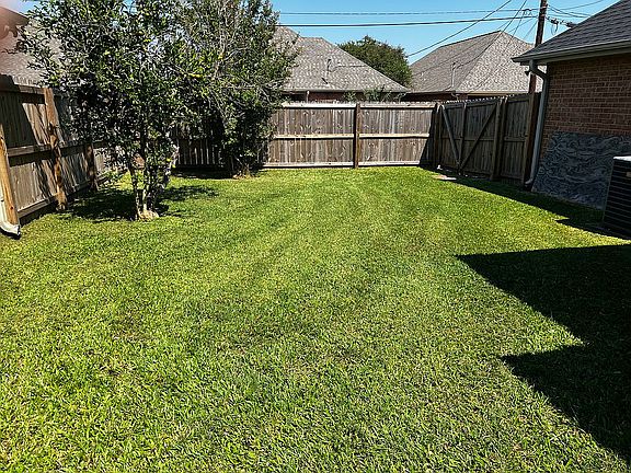 2nd image of 2506 Peace Dr
