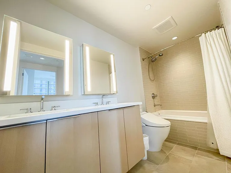 1001 Queen St #3009 — Photo 9