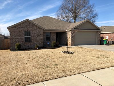 659 Olivia Ln, Centerton, AR, 72719