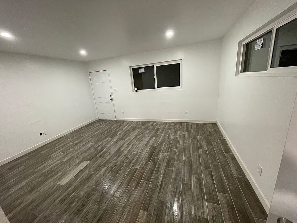 1st image of 11361 Bartlett Ave