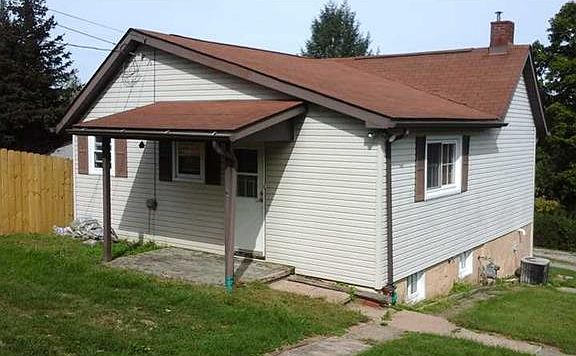 3rd image of 9931 Vermont St