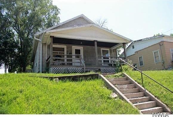 1st image of 1616 W 3rd St