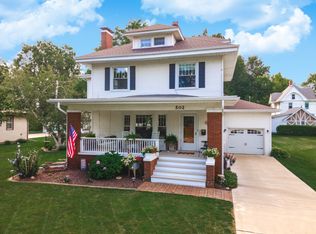 502 E 2nd St, El Paso, IL