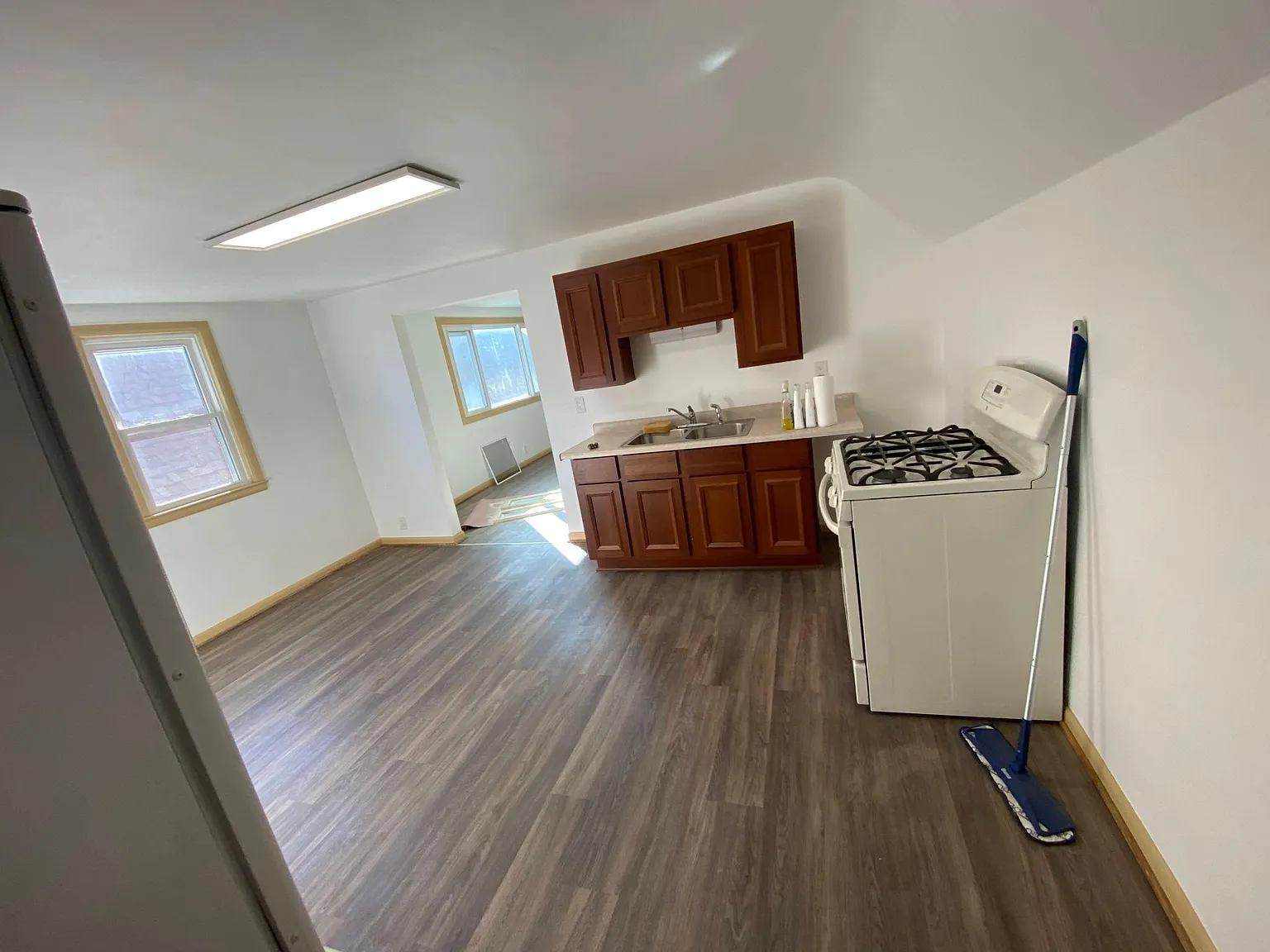 2 bed, 700 sqft, $1,100 — Photo 1
