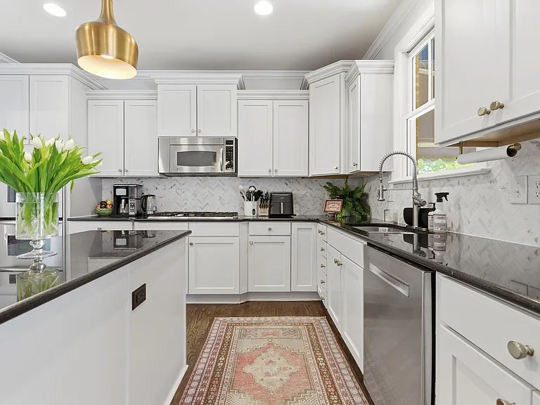 2500C W Linden Ave — Photo 18