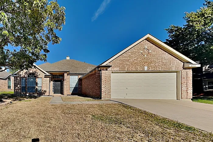 3 bed, 2.0 bath, 2247 sqft, $2,540 — Photo 1