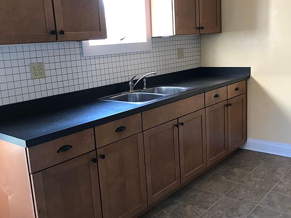 3rd image of 137 W California Ave #137