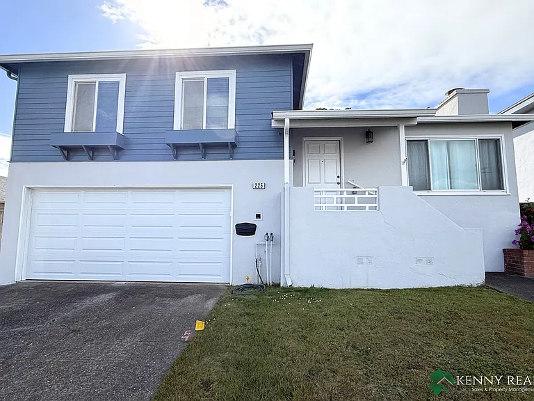 225 Alta Mesa Dr — Photo 1